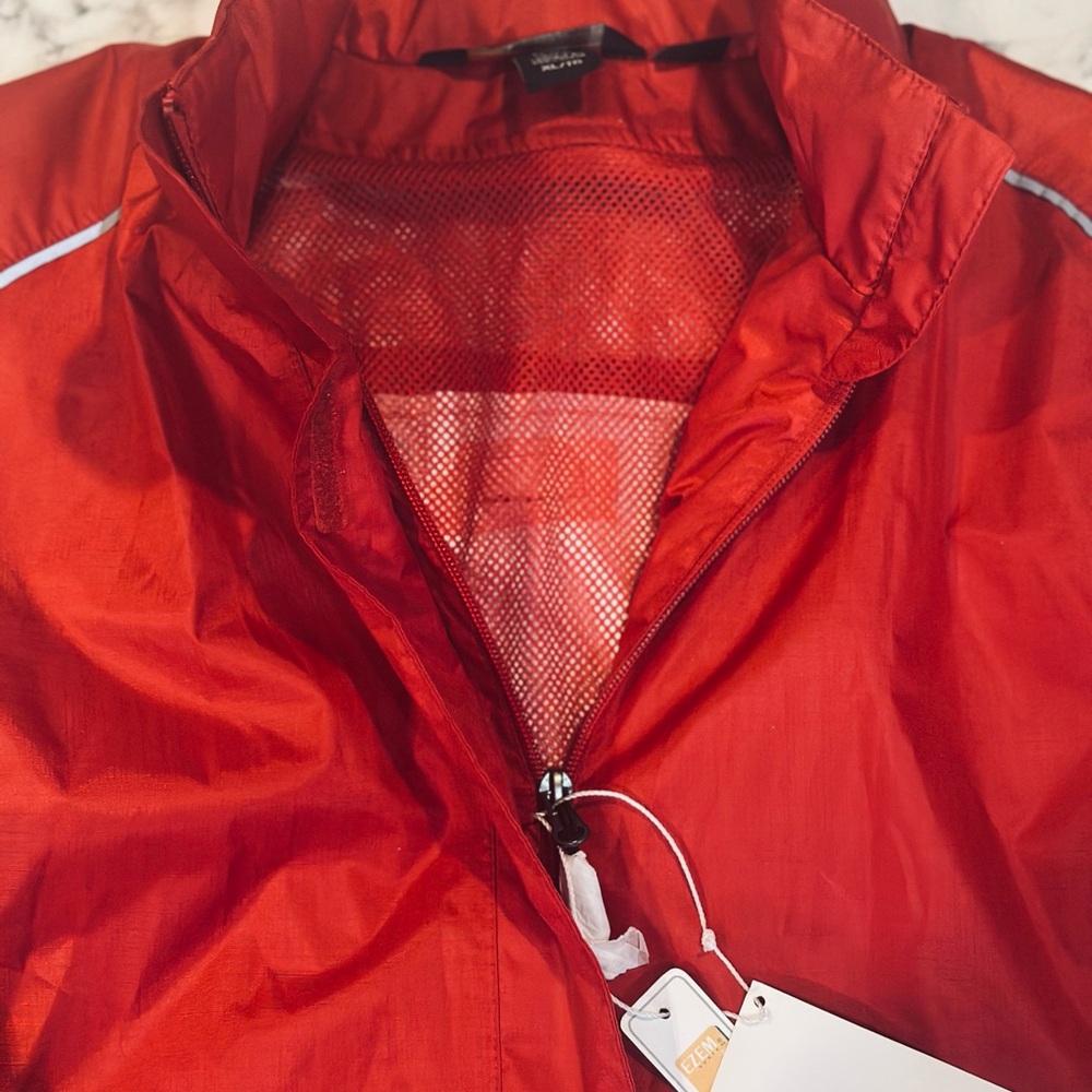 CORE Red Rain jacket - Picture 3 of 3
